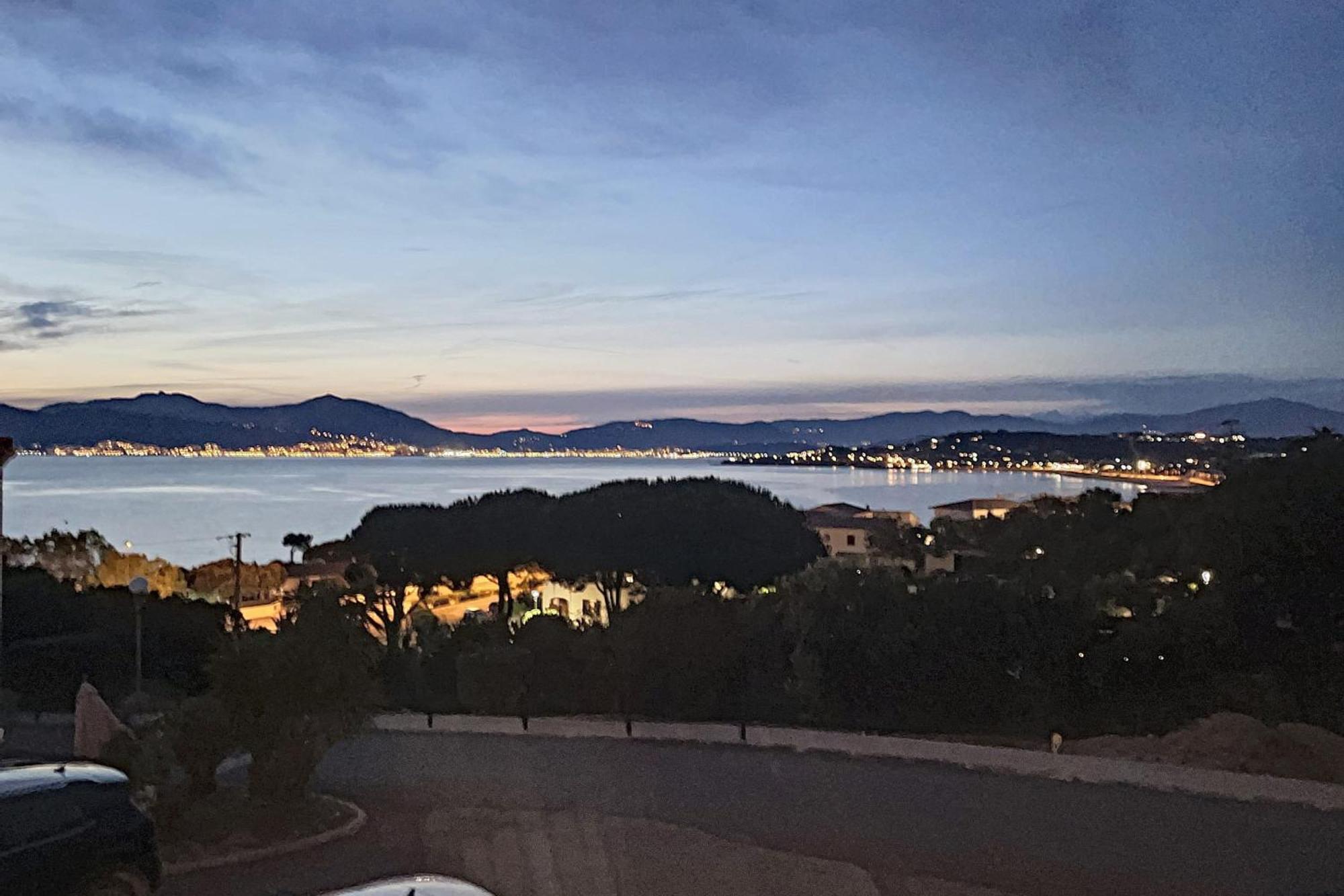 Haut De Villa Vue Mer 3 Pieces Climatise & Wifi 4 A 6 Personnes Pietrosella Kültér fotó