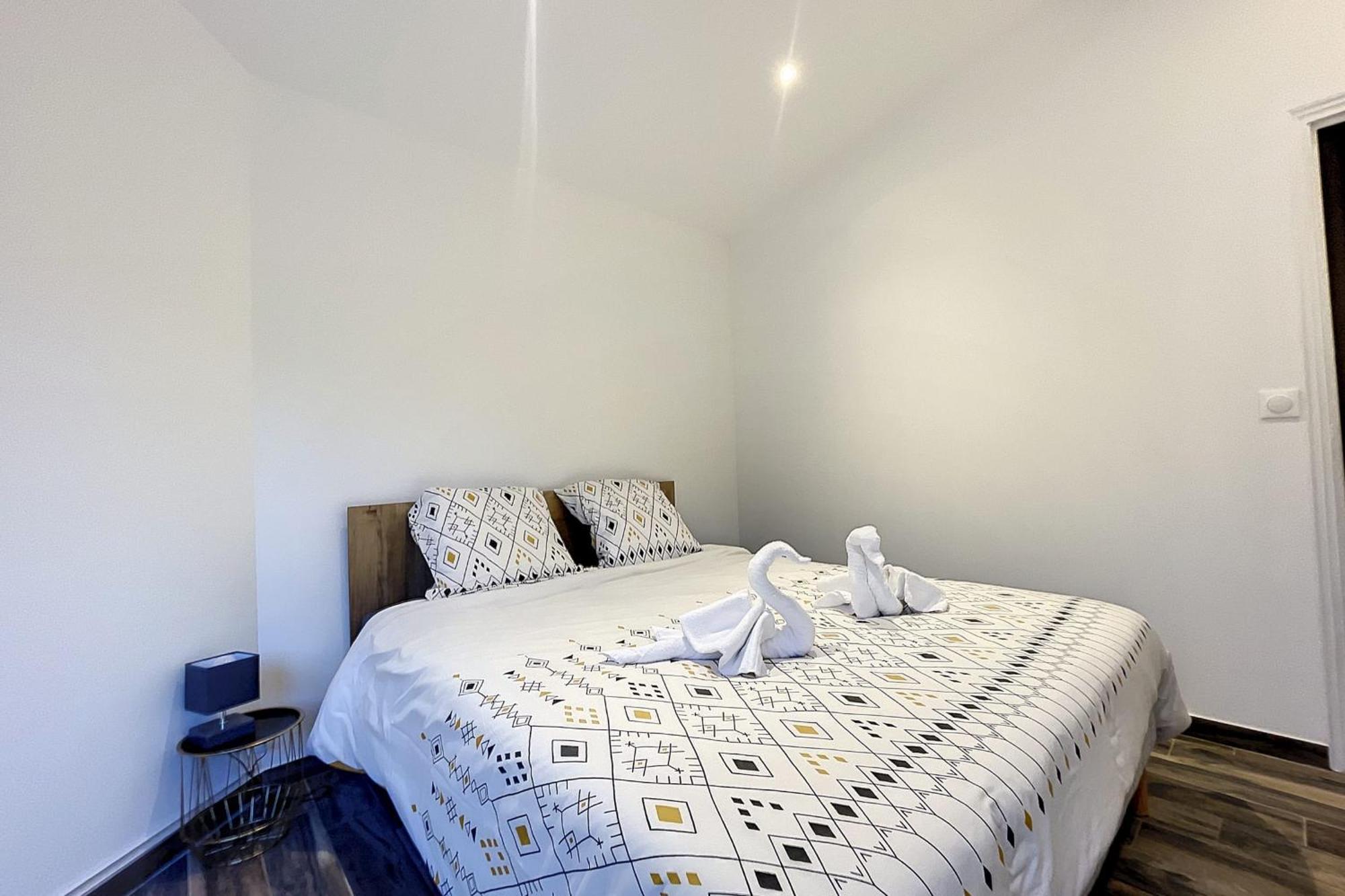 Haut De Villa Vue Mer 3 Pieces Climatise & Wifi 4 A 6 Personnes Pietrosella Kültér fotó