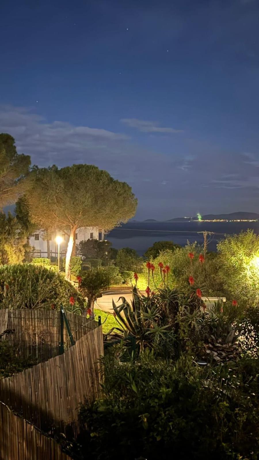 Haut De Villa Vue Mer 3 Pieces Climatise & Wifi 4 A 6 Personnes Pietrosella Kültér fotó